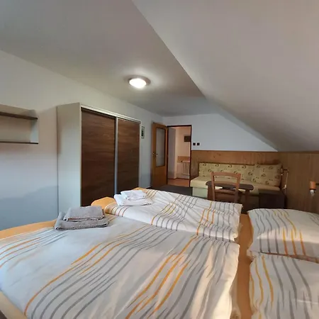 Kubat Gæstehus 3*