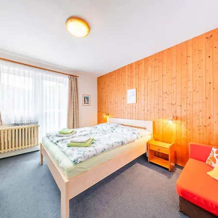 Kubat Gæstehus 3*